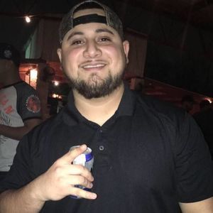 Meet your Posher, Eduardo